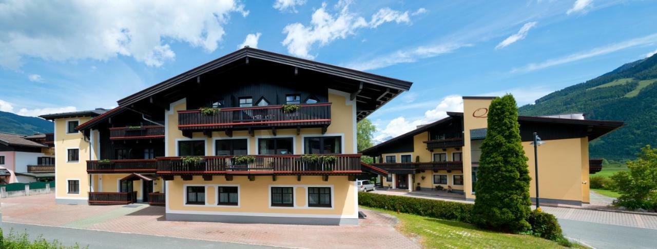 Hotel Quehenberger Maishofen Exterior photo